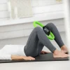 Sie möchten einen Pilates-Ring kaufen? Dieser praktische Ring hat zwei Griffe und ist rutschfest Sie möchten einen Pilates-Ring kaufen? Dieser praktische Ring hat zwei Griffe und ist rutschfest