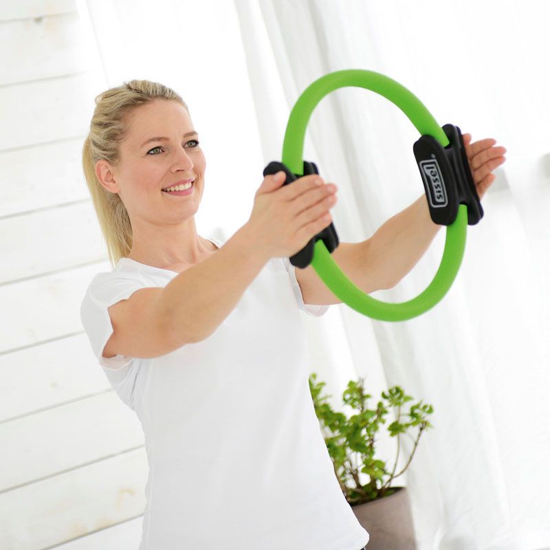 Sie möchten einen Pilates-Ring kaufen? Dieser praktische Ring hat zwei Griffe und ist rutschfest