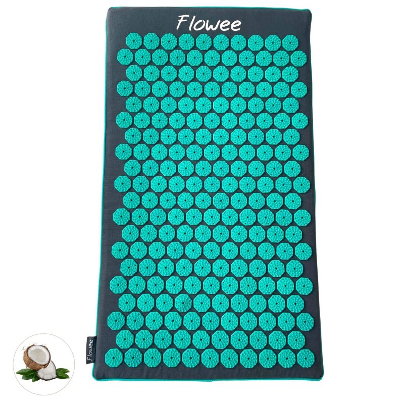 The Flowee nail mat and nail mat cushion provide an ultimate relaxation feeling