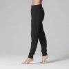 Jogger Tavi Noir kledinglijn op Yoga-Pilasshop