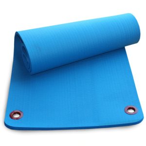 Deze hanging mat is ideaal voor je sport oefeningen én kan handig opgeborgen worden door de oogjes die de mat bevat. Bekijk de mat op Yoga-Pilatesshop