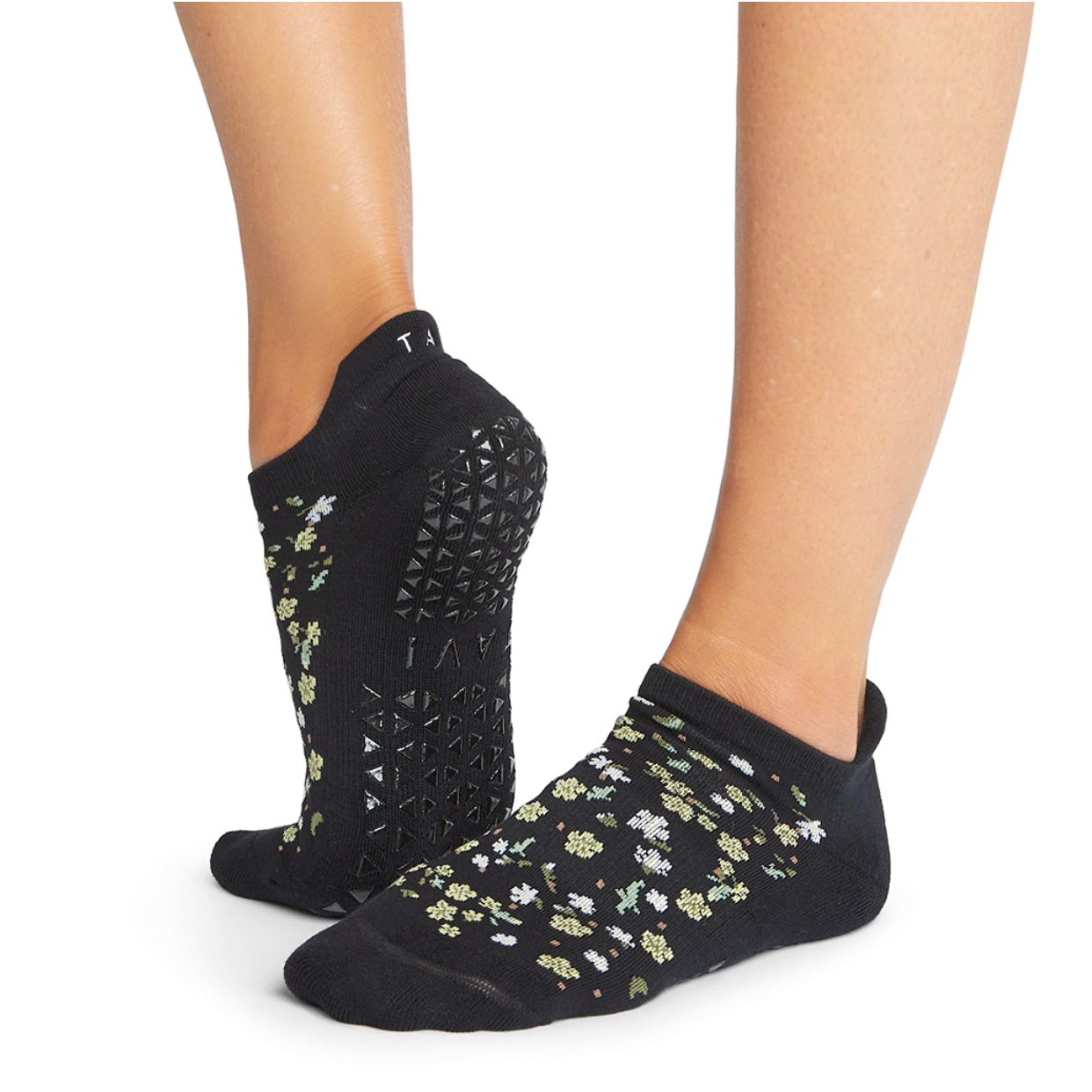 De Gebloemde Antislip sokken Savvy Ebony Flourish van Tavi Noir zijn nu te koop op Yoga-Pilatesshop De Gebloemde Antislip sokken Savvy Ebony Flourish van Tavi Noir zijn nu te koop op Yoga-Pilatesshop