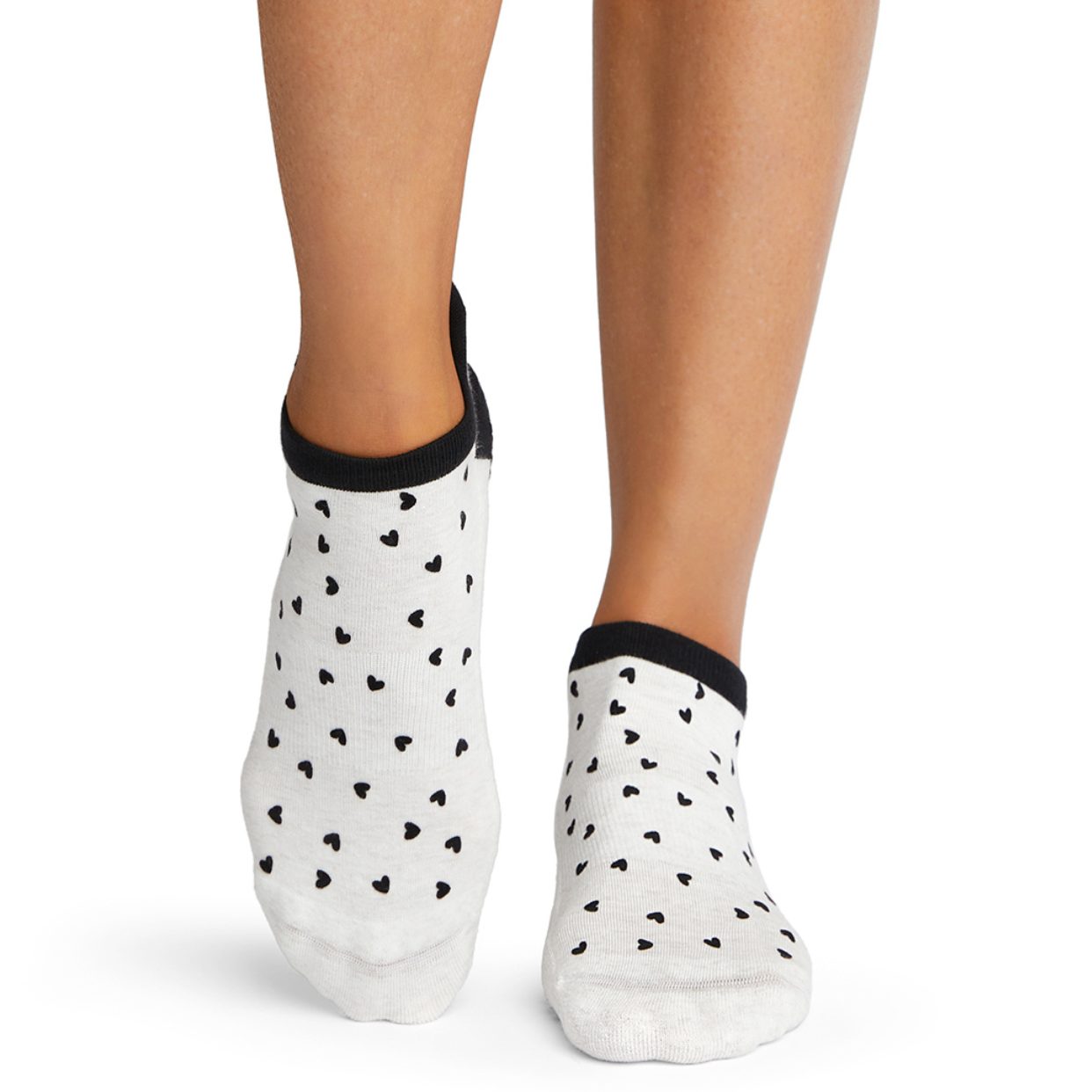 De zwart witte Antislip Sokken Savvy Follow Your Heart van Tavi Noir zijn nu te koop op Yoga-Pilatesshop!