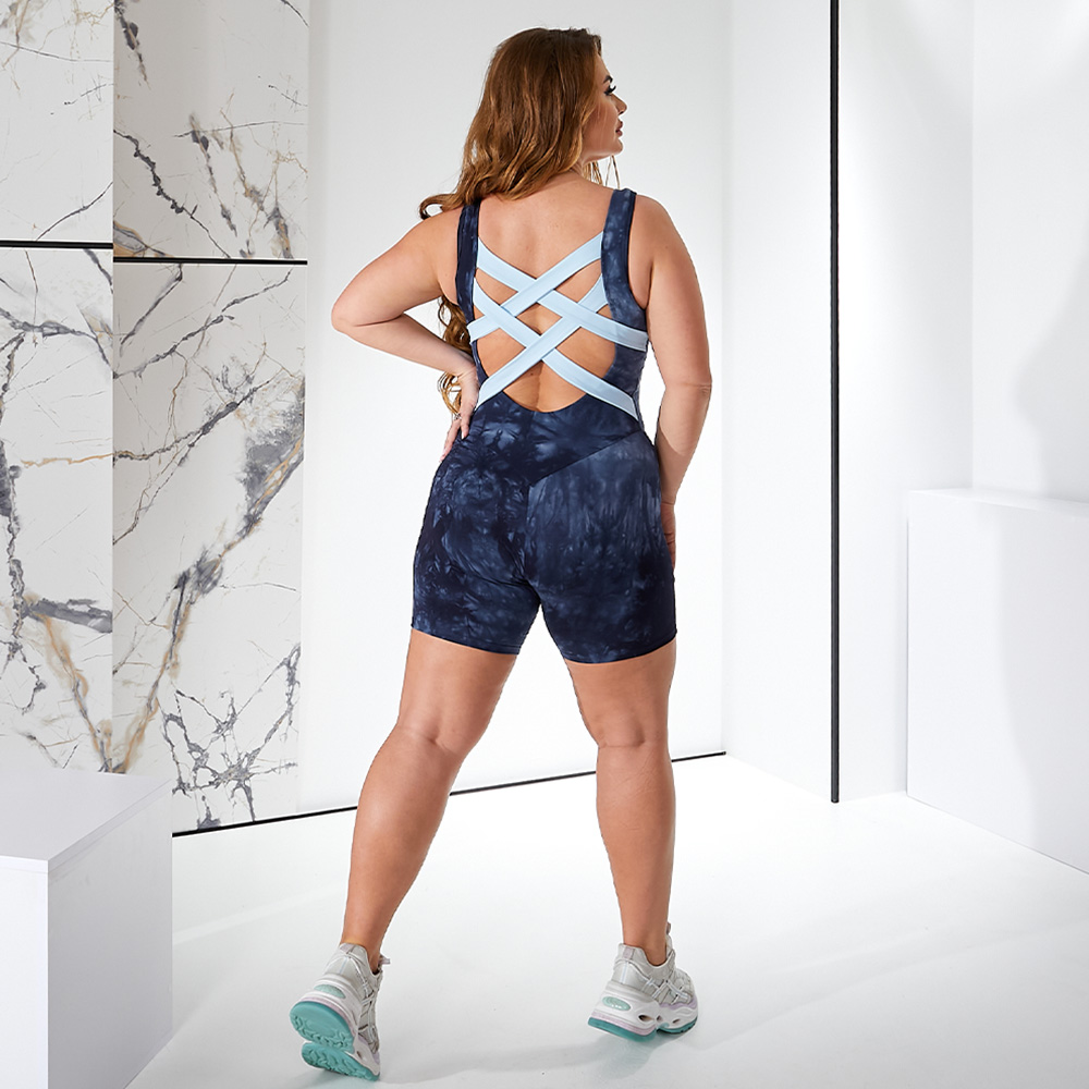 This Short Blue Jumpsuit Selene from Samarali is now available at Yoga-Pilatesshop.nl - Now in sizes S, M, L and XL This Short Blue Jumpsuit Selene from Samarali is now available at Yoga-Pilatesshop.nl - Now in sizes S, M, L and XL