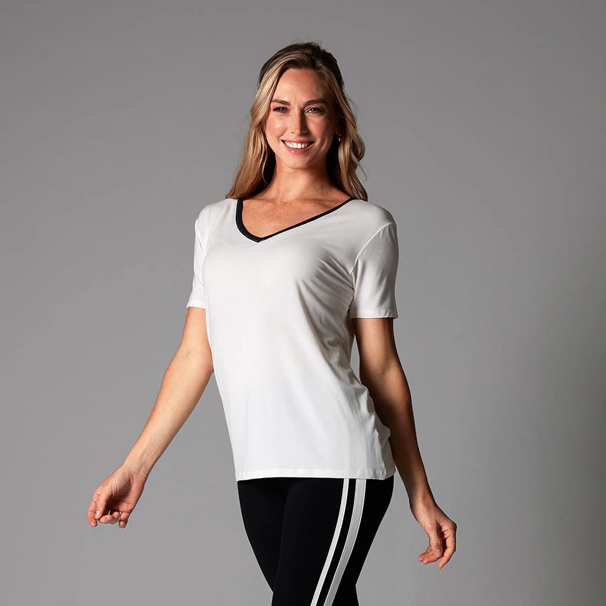 Sportshirt TaviLuxe V-Neck Coconut Ebony - Tavi