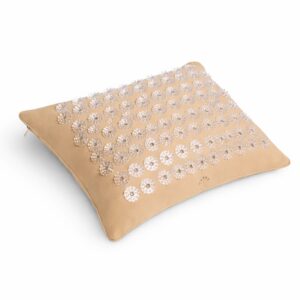 Shakti Spijkerkussen in niveau 2 - Beige