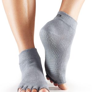 antislip sokken grijs voor heren en dames kopen bij yoga-pilates shop in utrecht