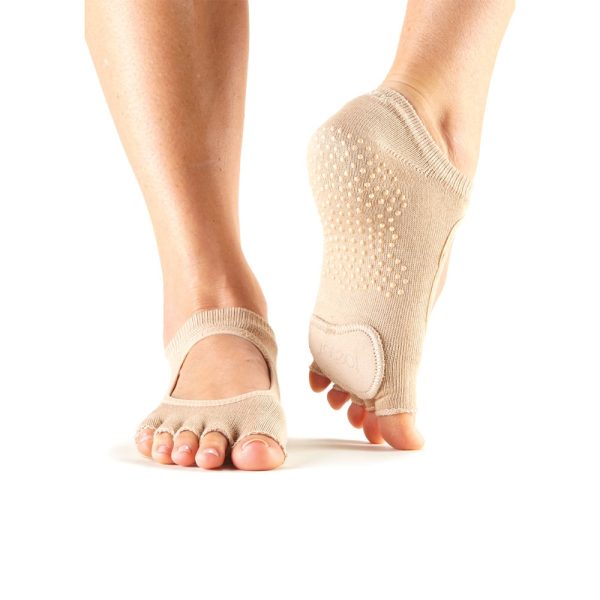 antislip sokken voor dansen in huidskleur te verkrijgen bij yoga-pilatesshop.nl