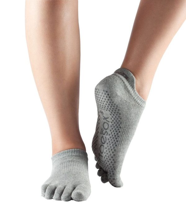 antislip sokken voor yoga oefeningen of pilates oefeningen kopen bij Yoga-pilatesshop in utrecht